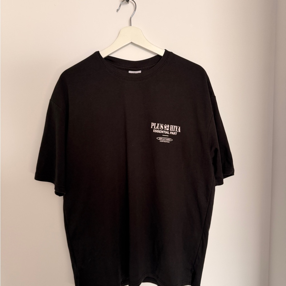 Simons Black Graphic Tee